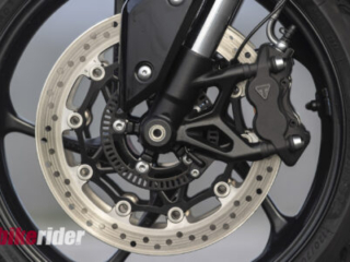 Triumph_Tiger_Sport_800_Static brake discs