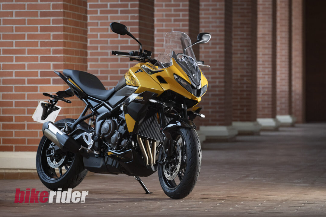 Triumph_Tiger_Sport_800_Static