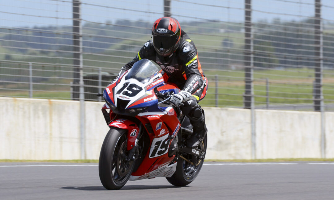 Auckland Motorcycle Club AMCC And 3 Hampton Downs Dave Sharp Team Rees Honda CBR1000RR-R