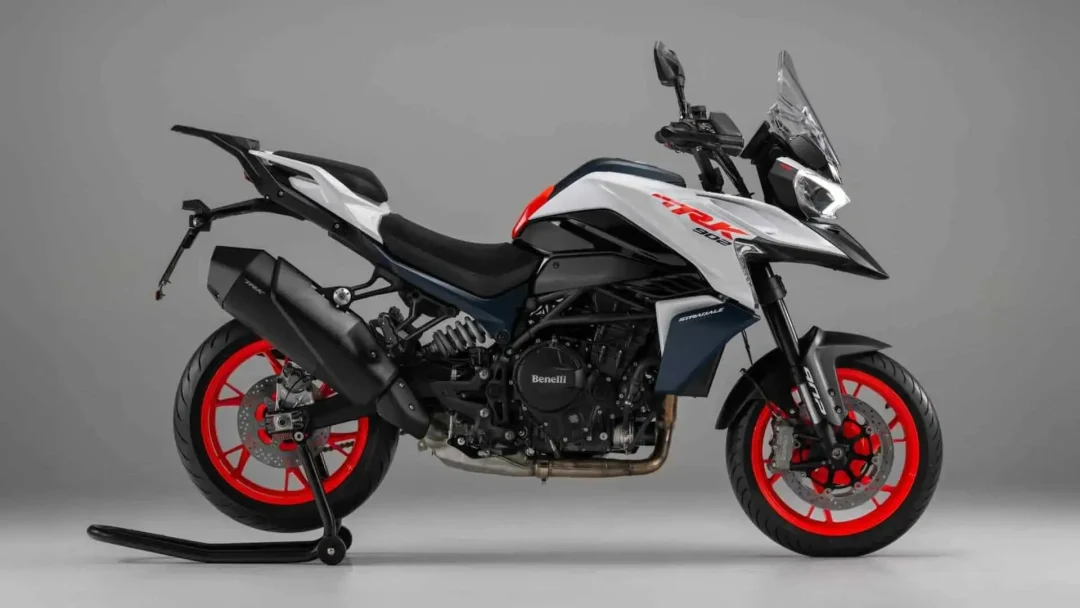 Benelli TRK 902 Stradale