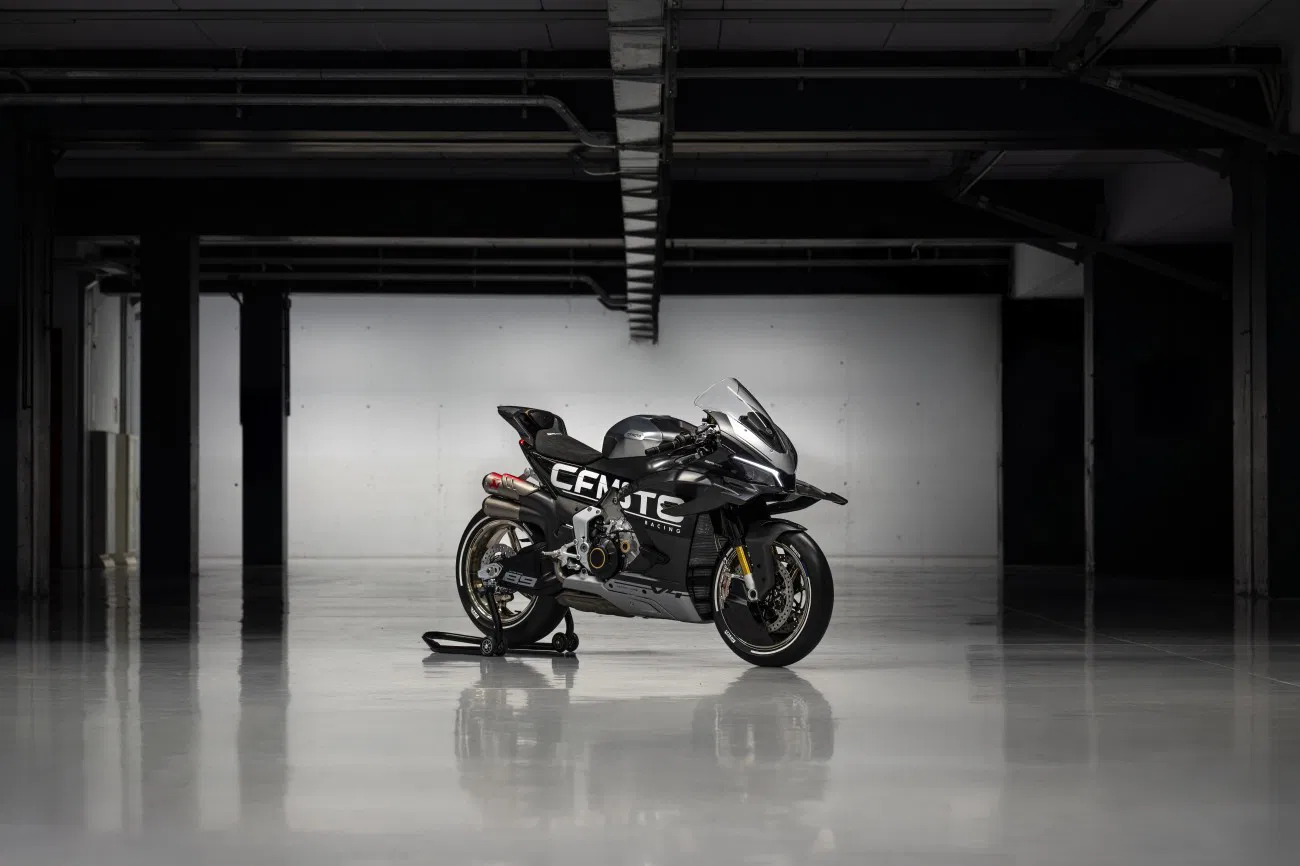 CFMoto V4 SR-RR