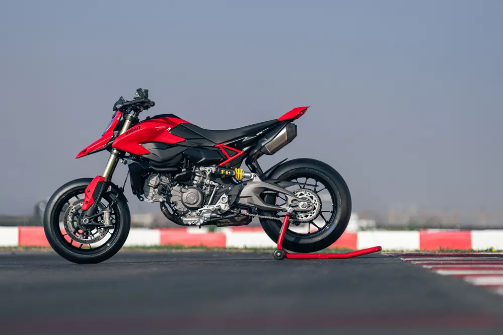 Ducati Hypermotard V2
