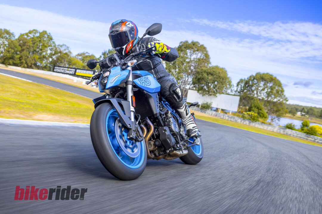 Suzuki GSX-8S review NZ parallel twin, middleweight sportbike action racetrack
