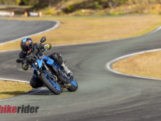 Suzuki GSX-8S review NZ parallel twin, middleweight sportbike action racetrack