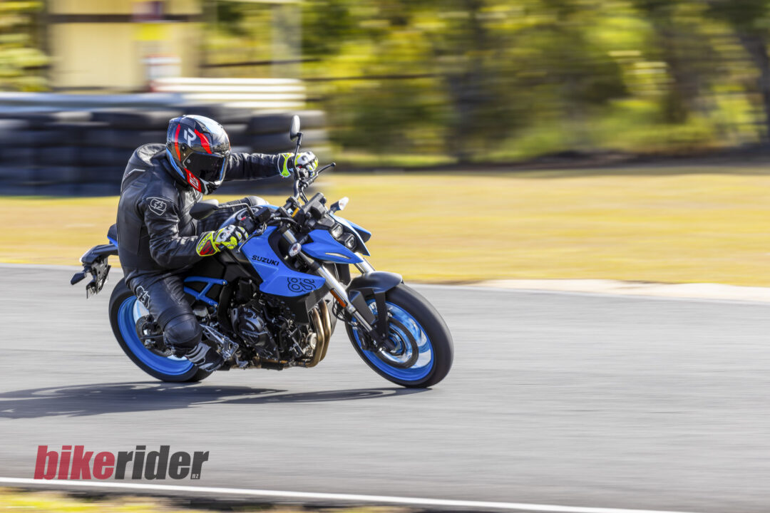 Suzuki GSX-8S review NZ parallel twin, middleweight sportbike action racetrack