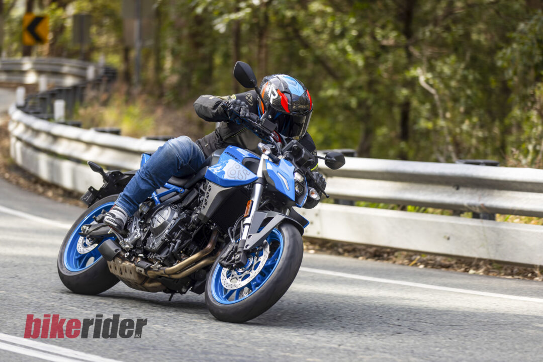 Suzuki GSX-8S review NZ parallel twin, middleweight sportbike action road