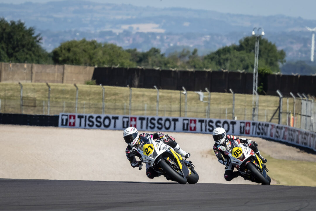 Avalon Lewis, World WCR, Yamaha R7 racing