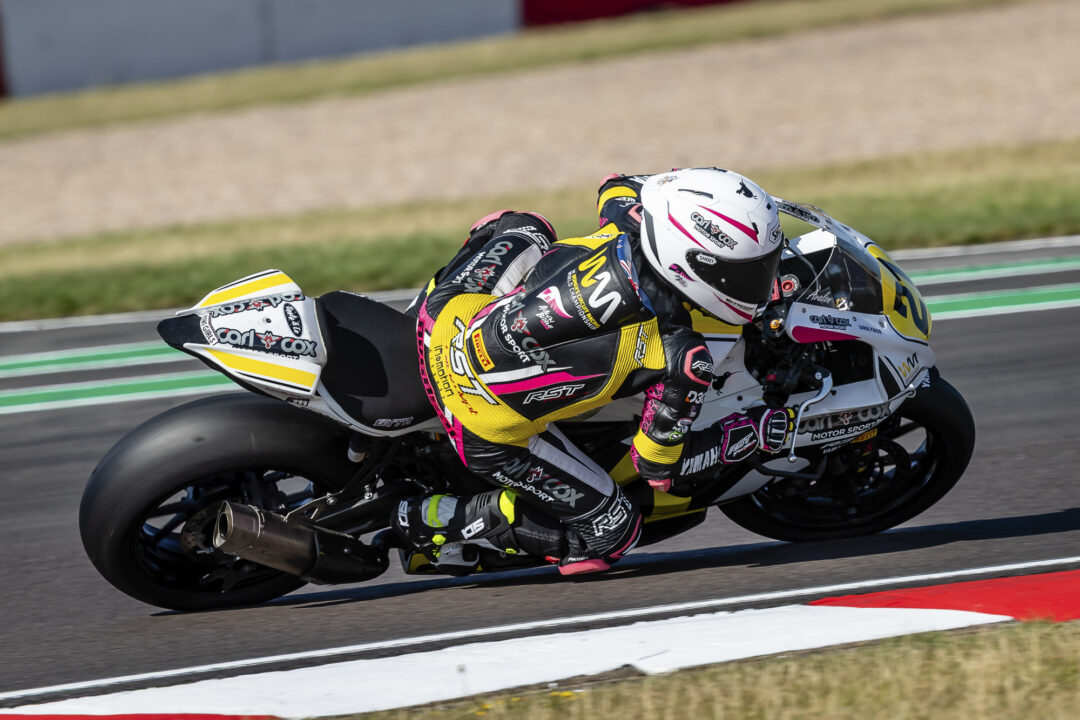 Avalon Lewis, World WCR, Yamaha R7 racing, Donington Park