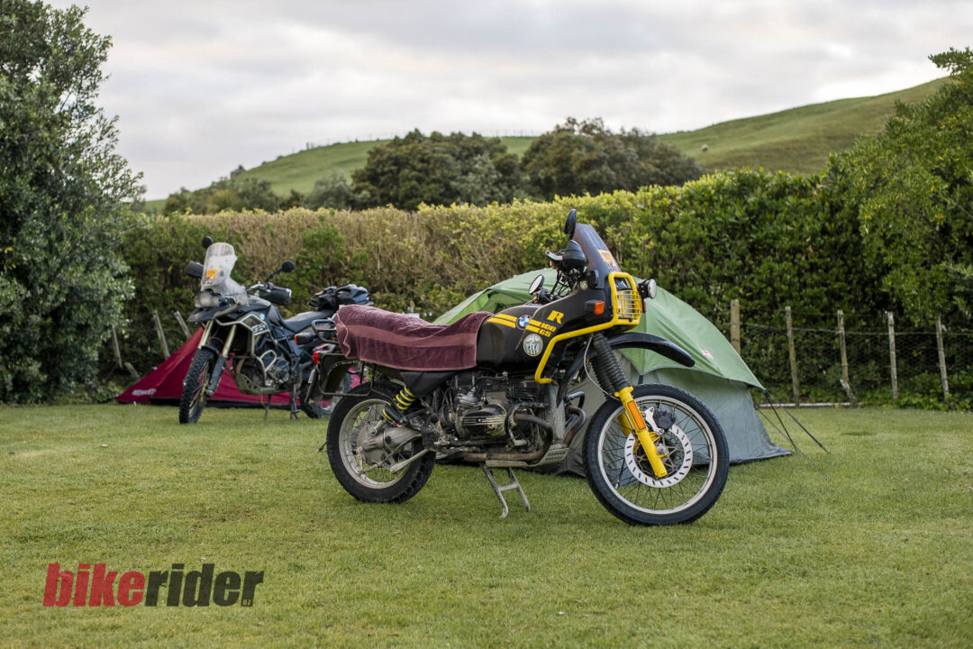 BMW R 100 GS with tent at the BMW Rallye