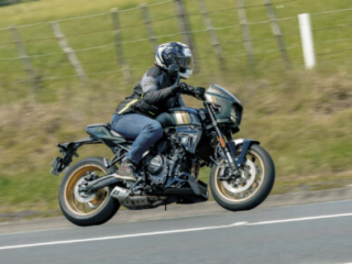 Suzuki GSX-8TT action road female rider