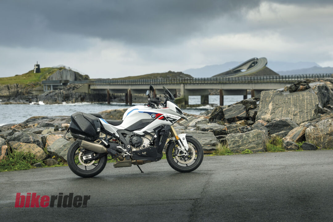 BATTLAX SPORT TOURING T33 review test