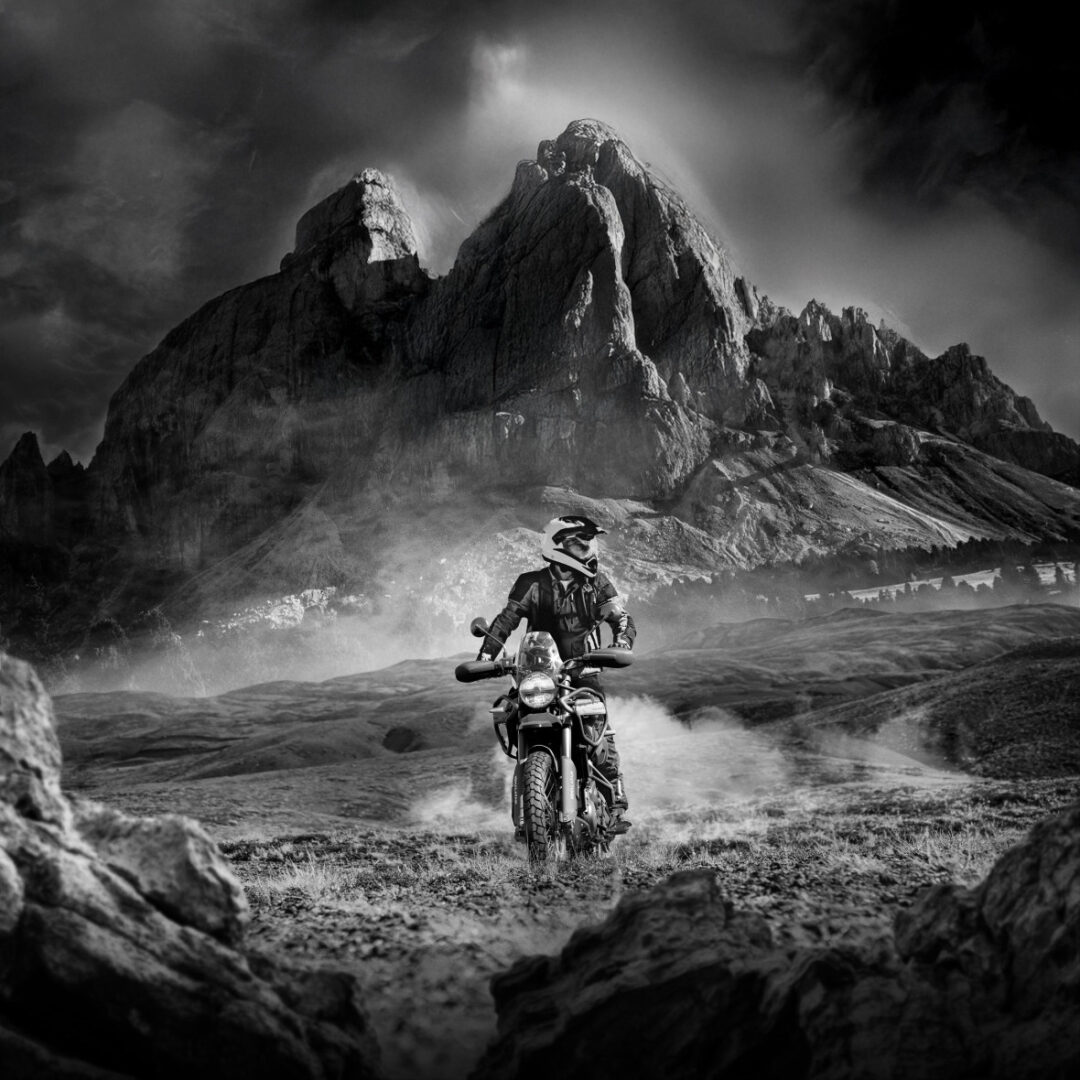 Royal Enfield Himalayan-450-Mana-Black-NZ pre-order action