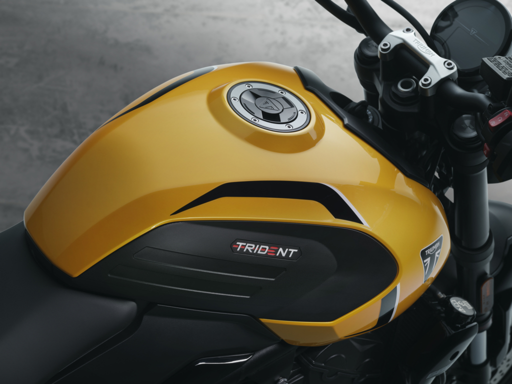 2026 Triumph Trident 660 tank