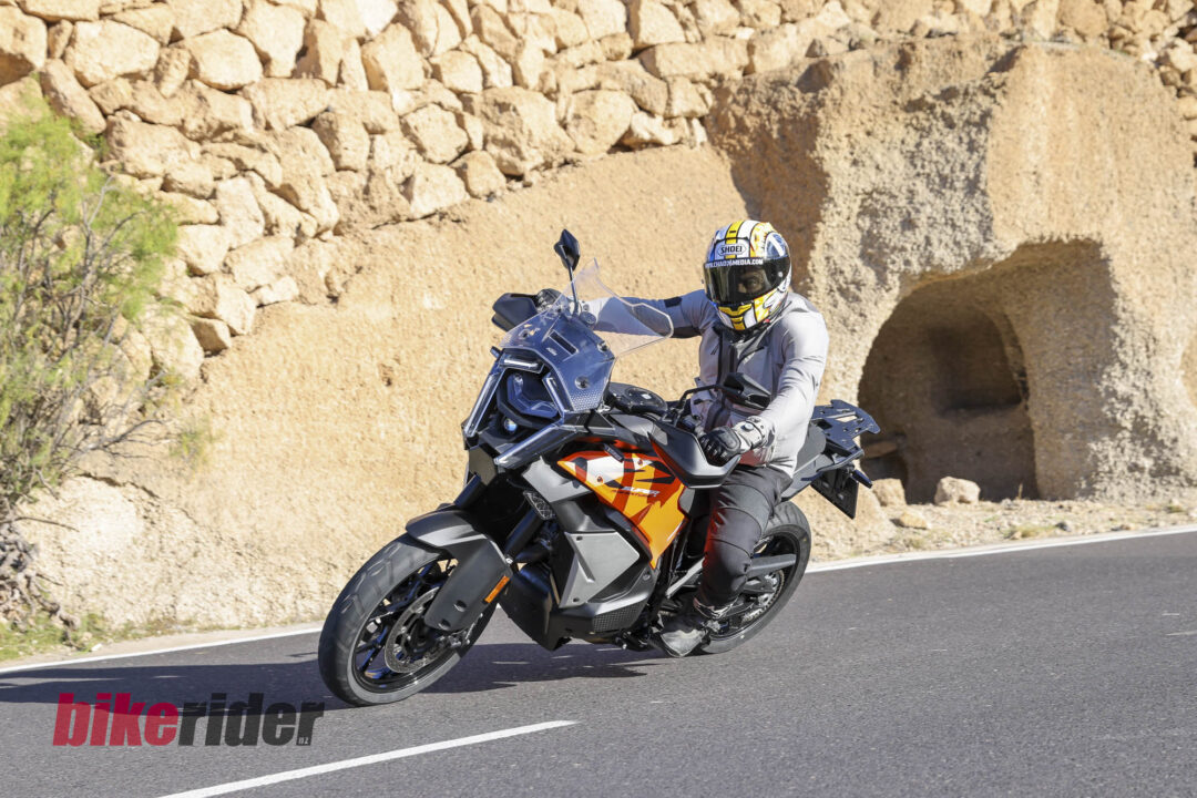 KTM 1390 Super Adventure EVO S review action on the road cornering