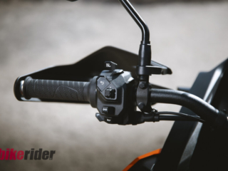KTM 1390 Super Adventure EVO S review switchgear