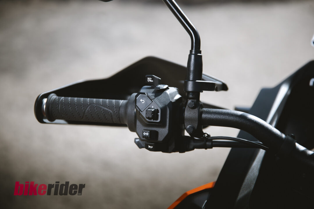 KTM 1390 Super Adventure EVO S review switchgear