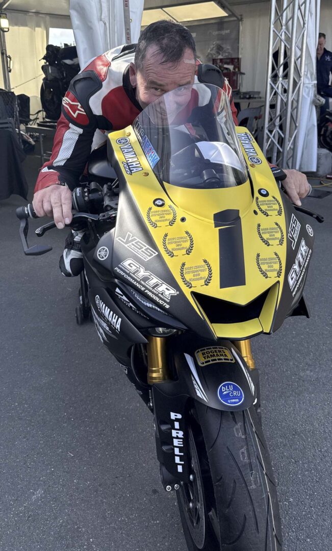 Aaron Slight on the Yamaha R6 prize bike of Cormac Buchanan