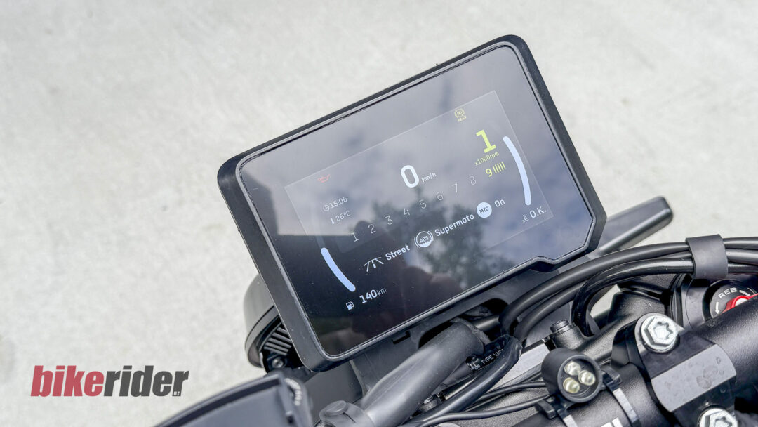 Husqvarna Vitpilen 801 NV Motorcycles TFT dash