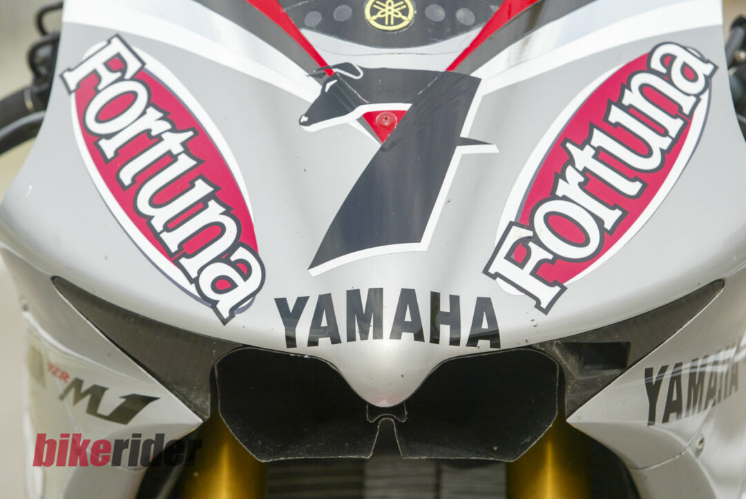 Yamaha M1 test Alan Catchart air intake