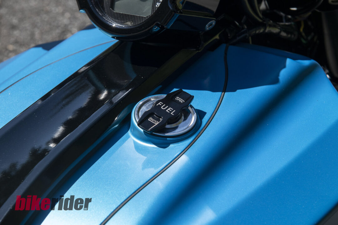 Audette Velos V2 fuel cap