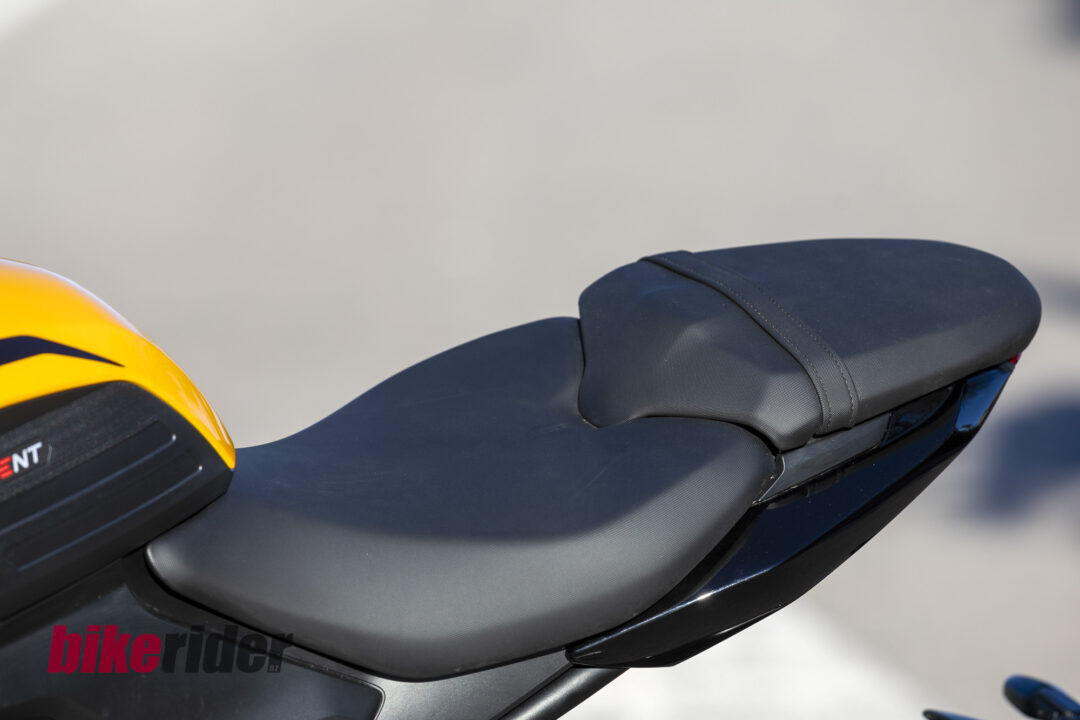 2026 Triumph Trident 660 review saddle