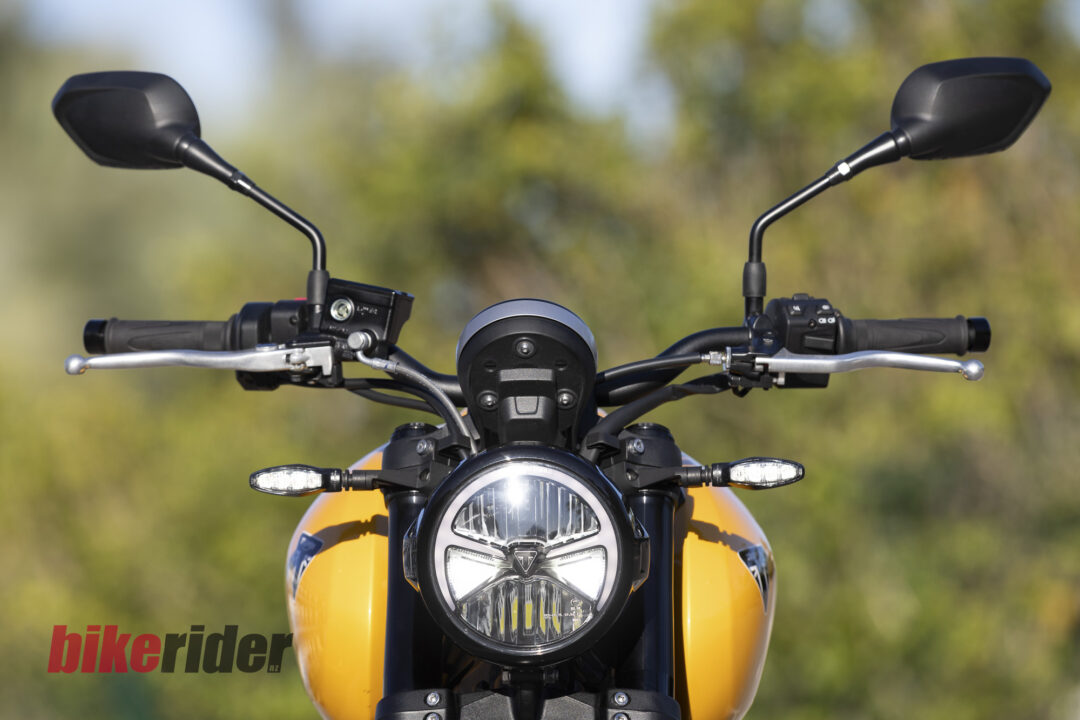 2026 Triumph Trident 660 review headlight
