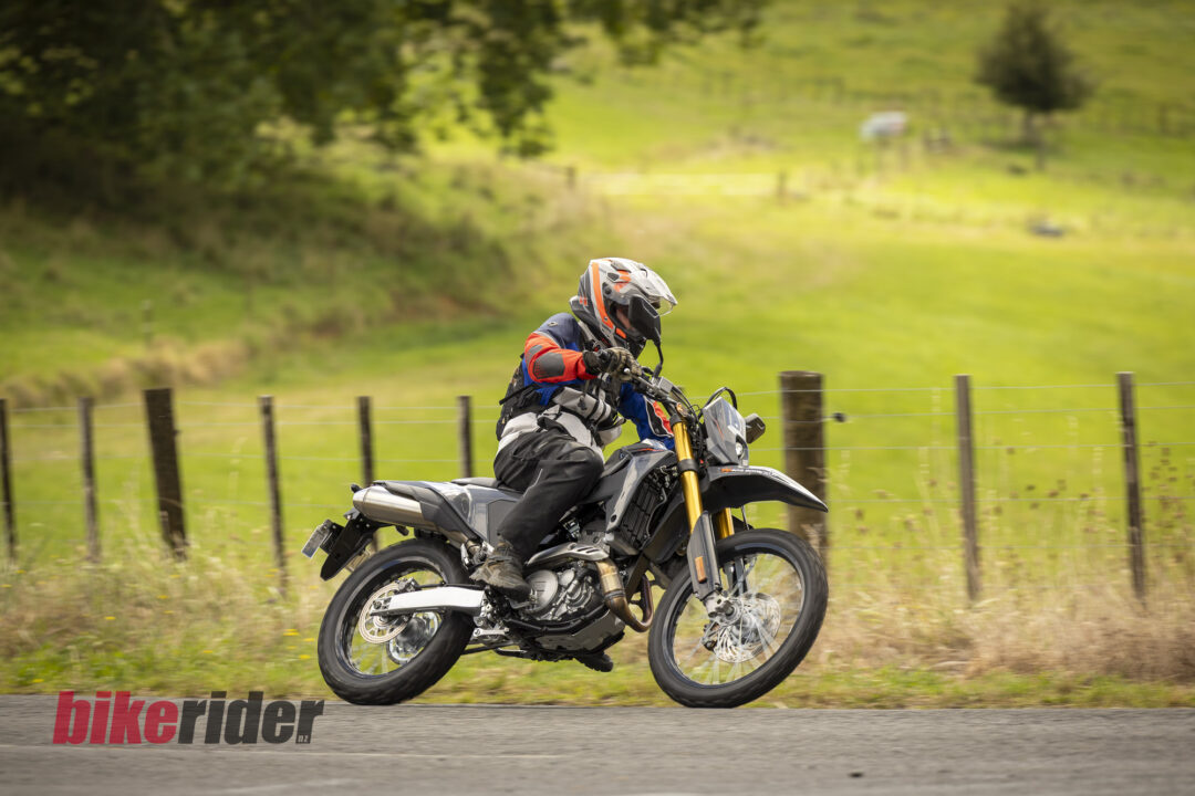 Suzuki DR-Z4S action road