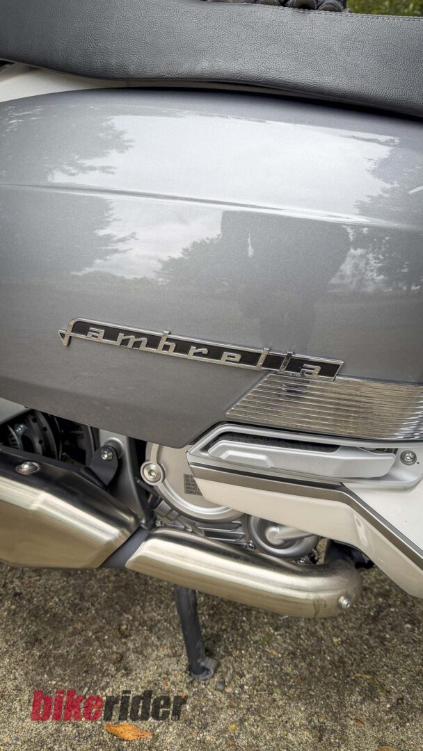 Lambretta G350 logo and side panel