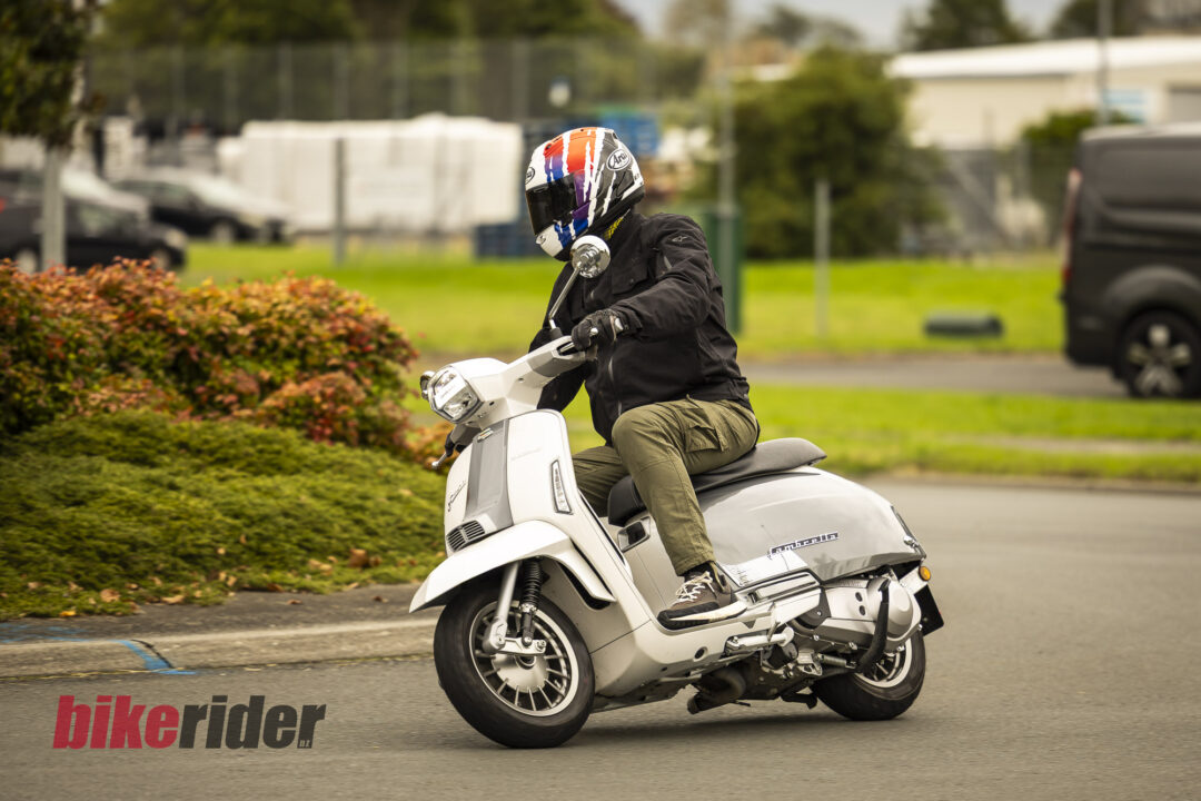 Lambretta G350 cornering action