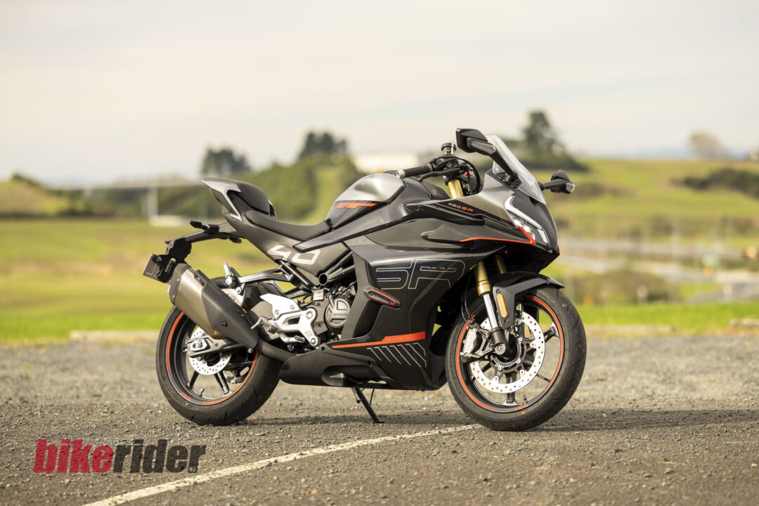 CFMoto 450SR review static