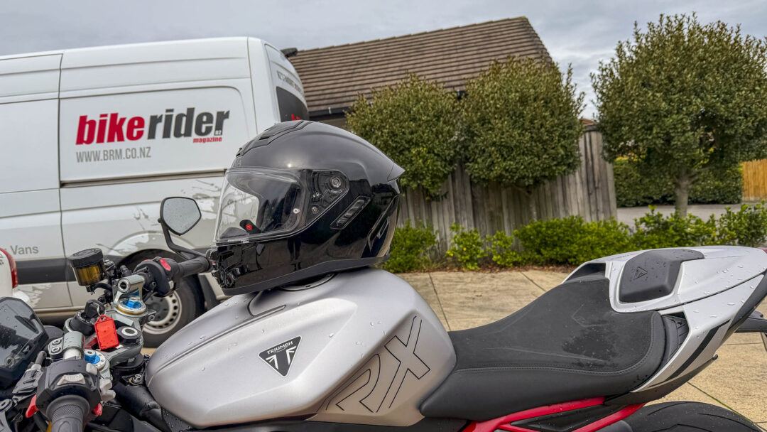 Sena Phantom ANC review noise cancelling helmet, quiet helmet review