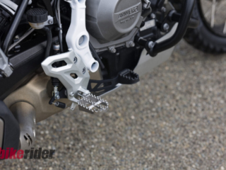 BMW F450GS review footpegs