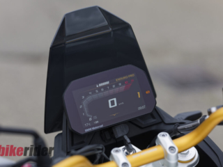 BMW F450GS review TFT dash