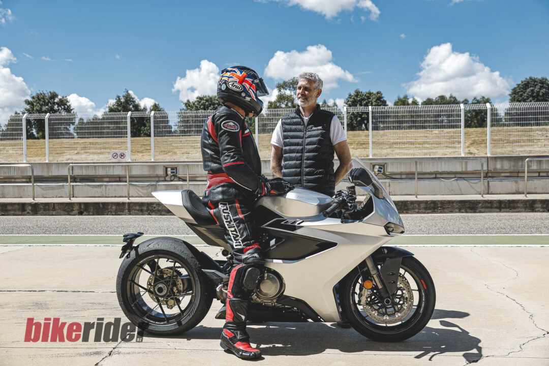 Norton Manx R review Alan Catchart