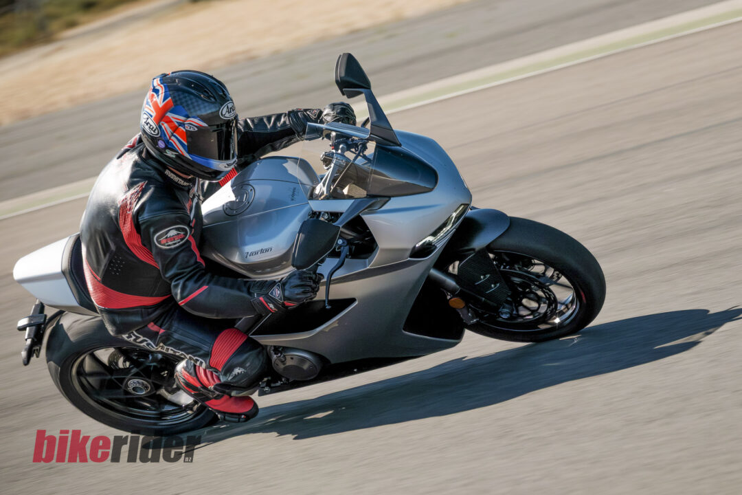 Norton Manx R review Alan Catchart