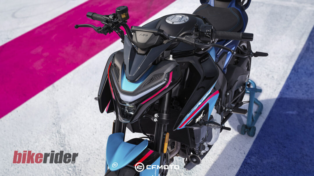 CFMoto 675NK Champion Blue headlight