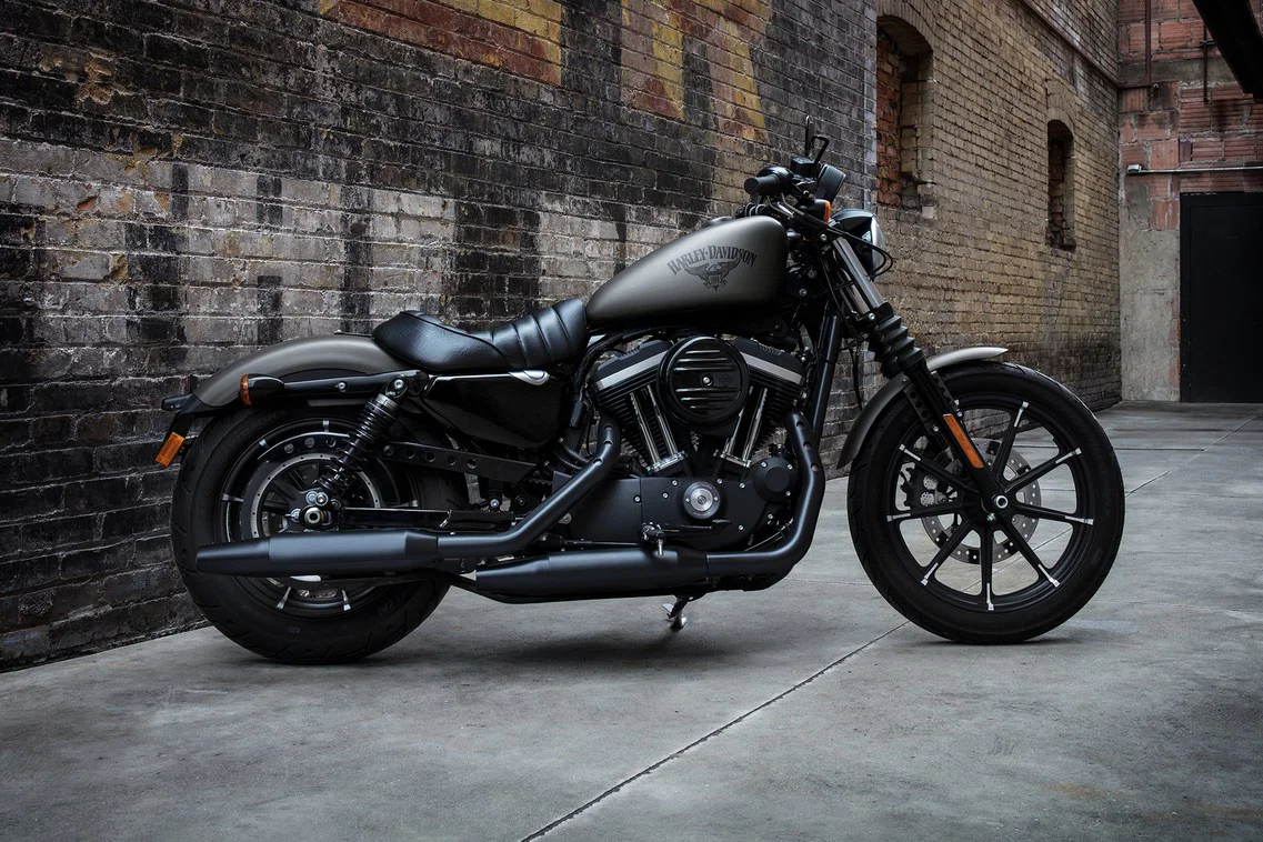 Harley Iron 883