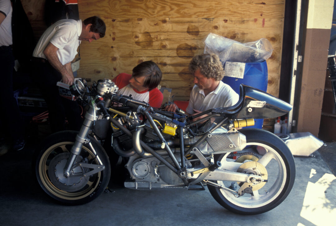1988 Daytona Mert Lawwill-L & Jay Springsteen-R with Lawwill-framed H-D ProTwins road racer