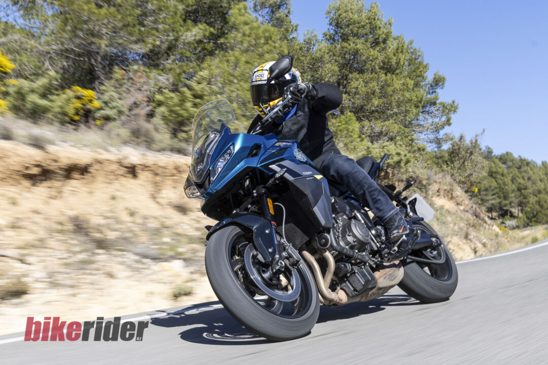 Triumph_Tiger Sport_660 action