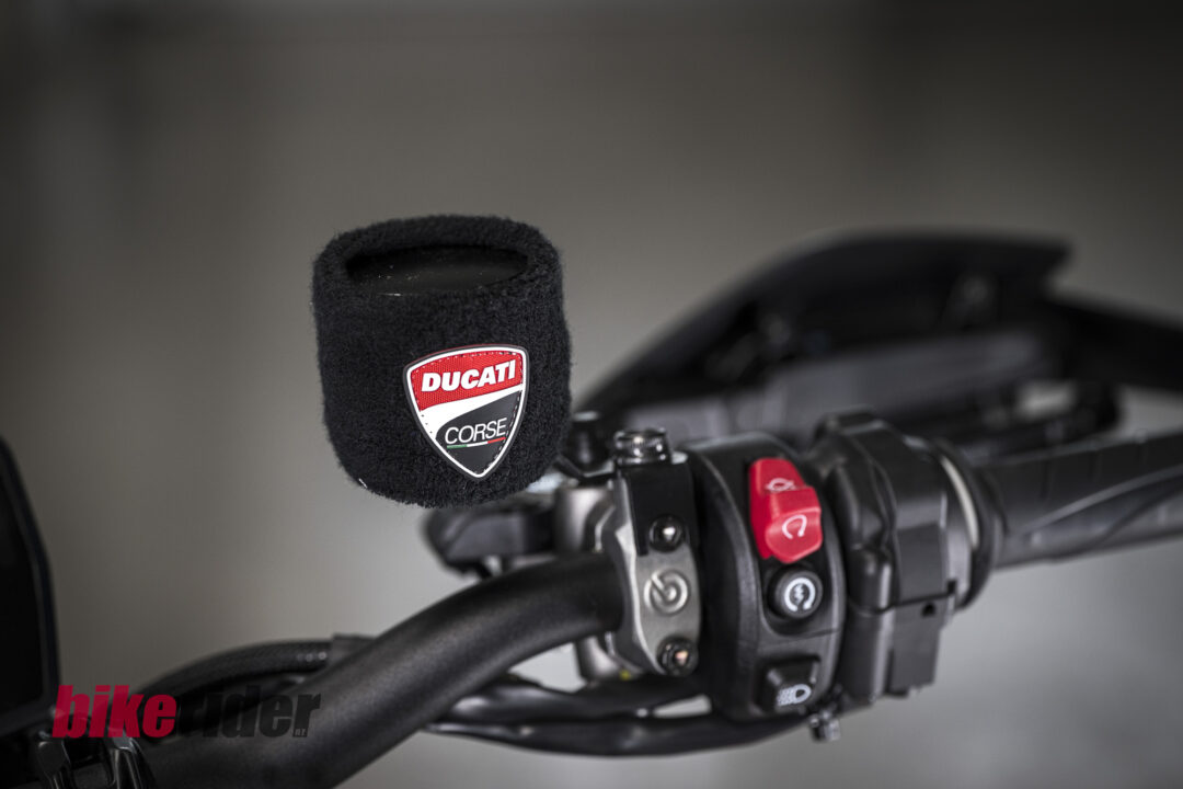 20260614-MY26_HYPERMOTARD_V2SP_DUCATI_PERFORMANCE-10-1080x720 Ducati Hypermotard V2 SP review