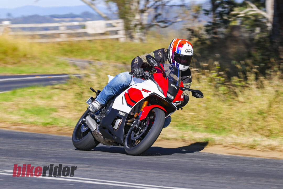 2026 Yamaha R7 action road 2026 Yamaha R7 action road 70th anniversary
