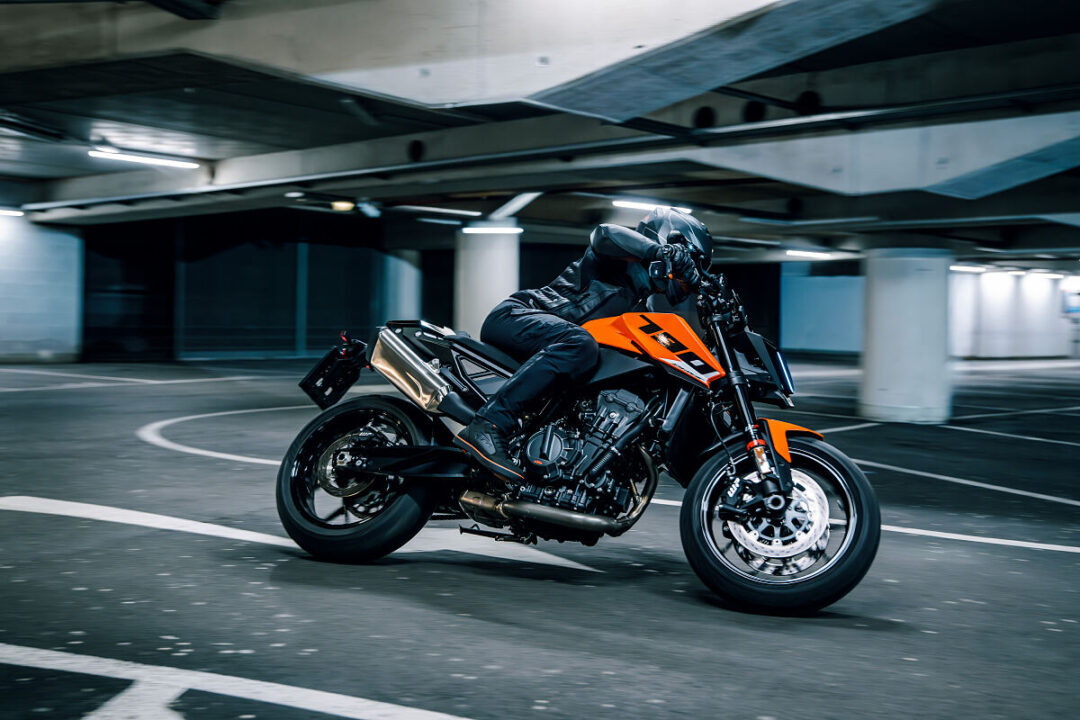 2027 KTM 790 Duke action