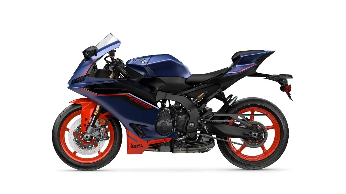 Yamaha R9