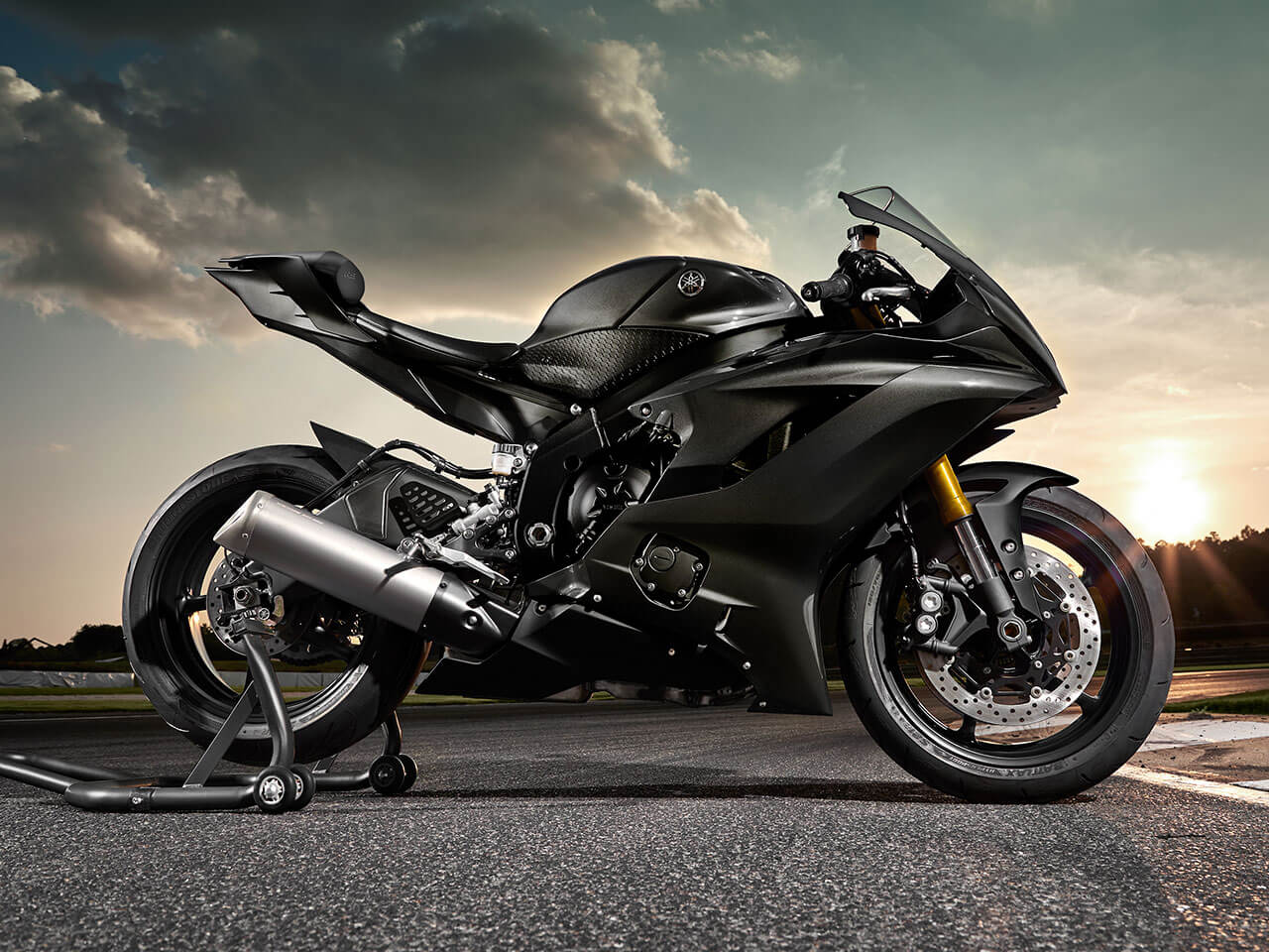 Yamaha R6