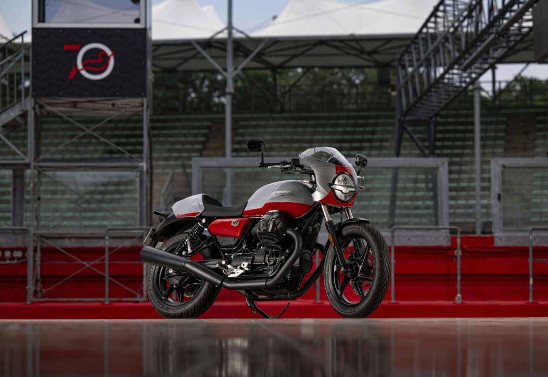 Moto Guzzi_V7-Stone-Corsa