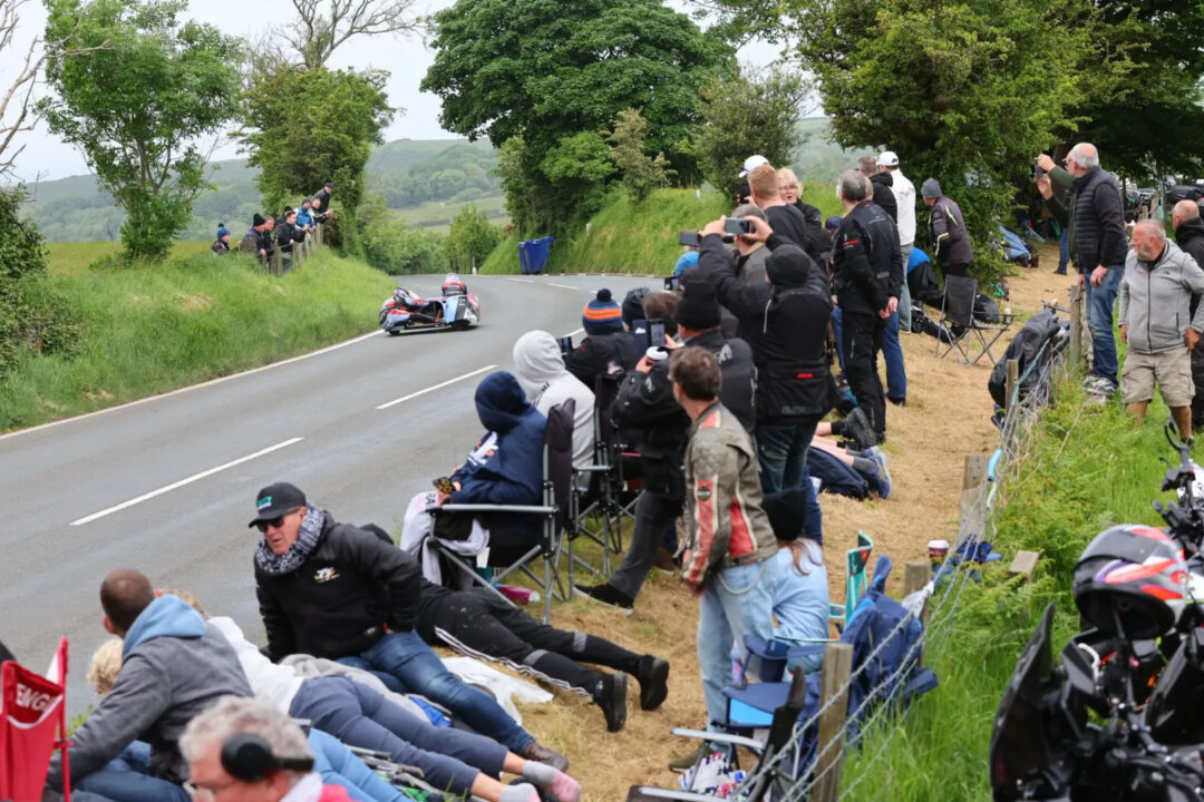 Isle of Man TT sidecar crowds watching
