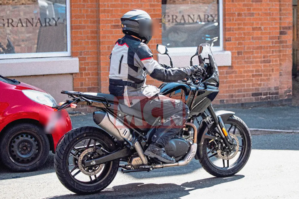 Royal Enfield Himalayan 750
