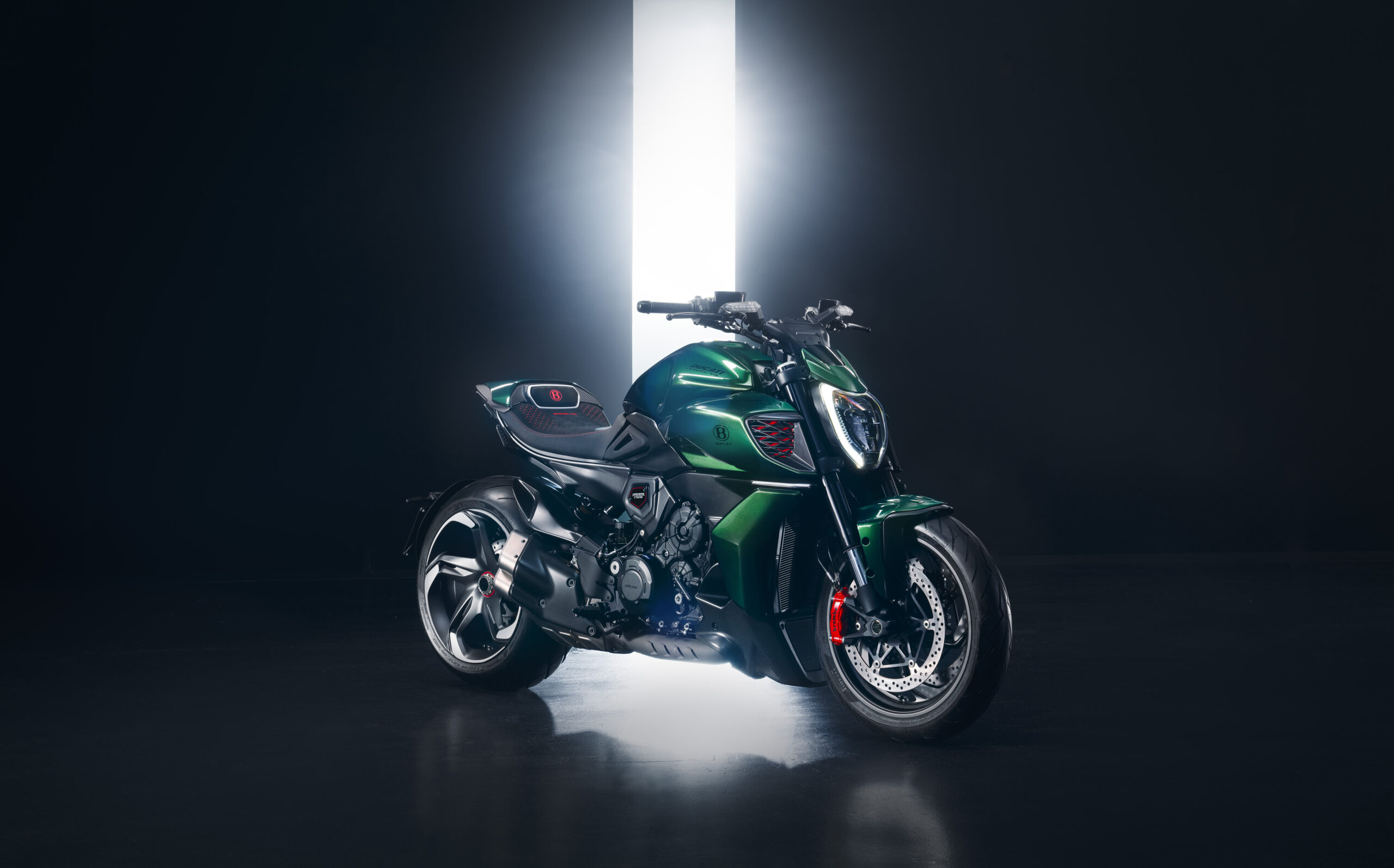 Ducati Diavel V4