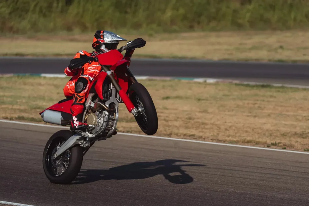 Ducati Desmo450 SM Becomes Brand’s First Production Supermoto Race Bike