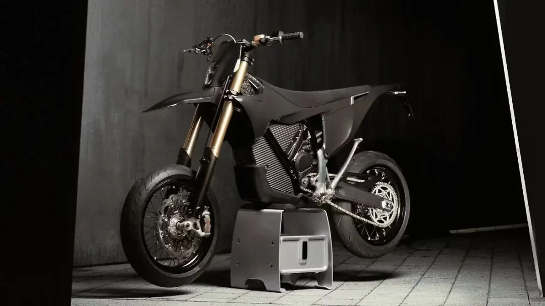 Stark VARG SM SKÖLL E-Supermoto Unveiled: All Details Here!